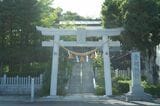 そうめんの里から徒歩5分ほどの場所にある素麺神社。毎年製造期間を終えるとすべての生産者が集まって、出来上がった揖保乃糸が顧客に届き、美味しく食べてもらえるように祈願しているという（筆者撮影）
