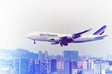 啓徳空港に着陸するエールフランス機＝1994年（筆者撮影）