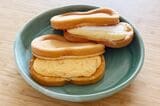 上がスフレワッフル。下がスフレワッフルDeli。クリームよりもたまごの方が持った感じ重さがあり、ボリューミーでした（筆者撮影）