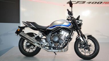 伝統の4気筒400ccモデル復活に歓喜､ホンダ｢CB400スーパーフォア/CBR400Rフォア｣コンセプトモデル公開に胸高まる理由