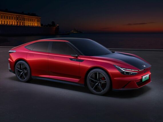 「烨イエ)」シリーズ第2弾として中国で売られるホンダ「GT」(写真:Honda)
