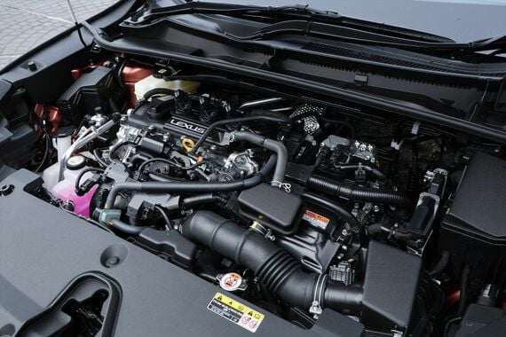 LBXのWLTCモード燃費は2WDが27.7 km/L、4WDが26.2 km/L（写真：トヨタ自動車）