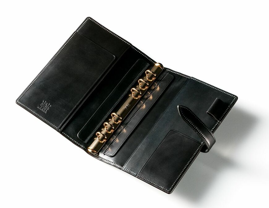 ココマイスター「シェルコードバン・パリ」