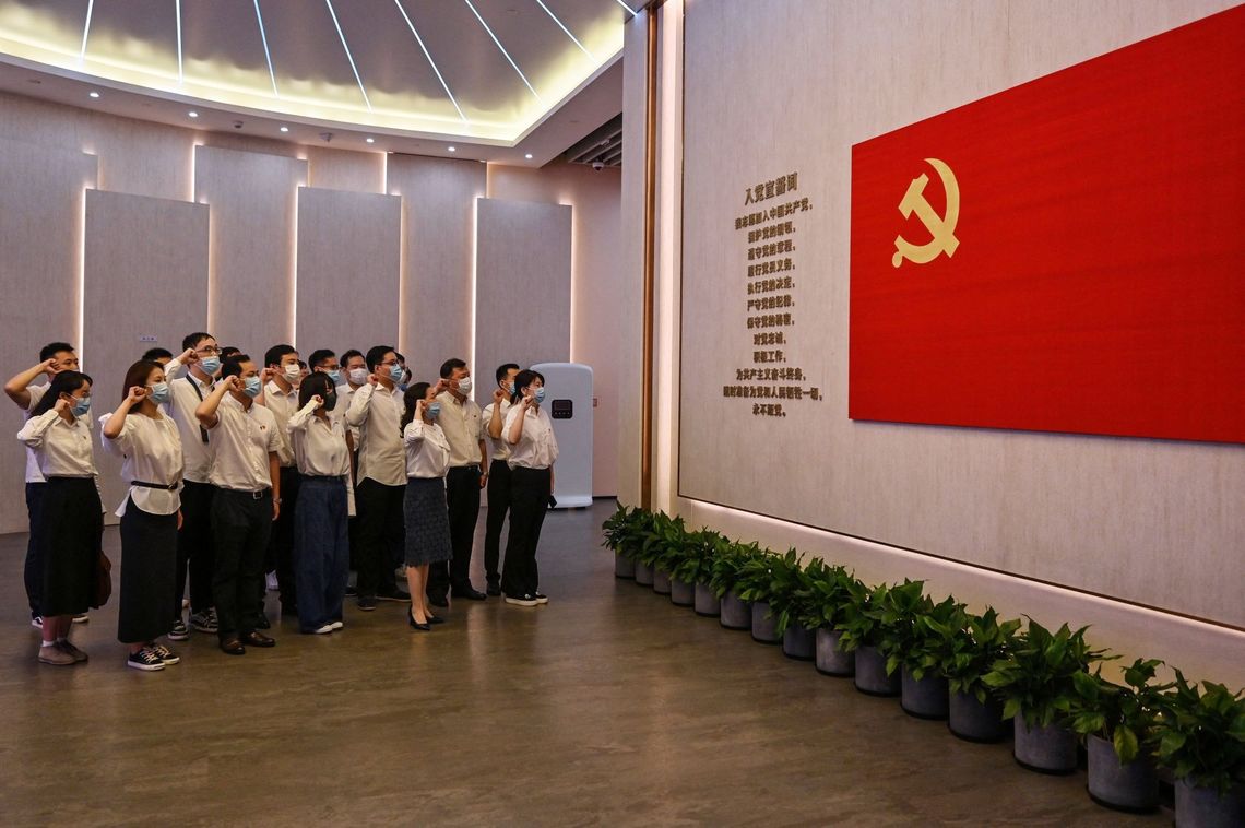 中国共産党結党100年､若者の｢寝そべり主義｣が大きな課題に｜会社四季報