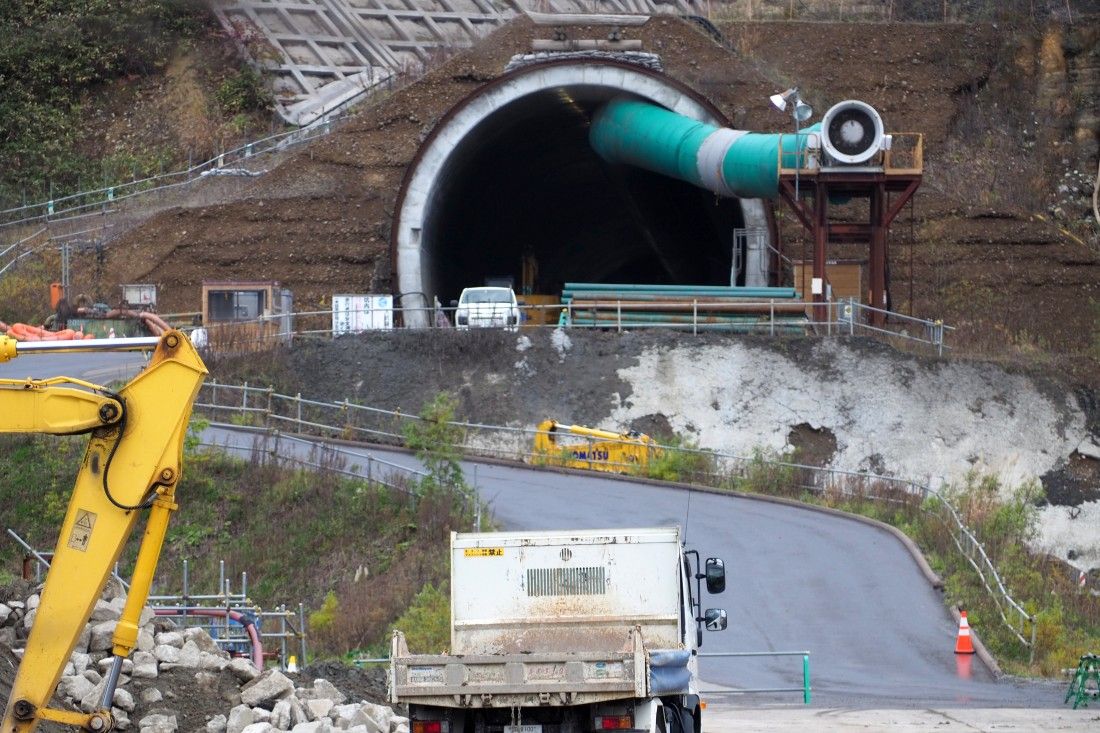 北海道新幹線 トンネル工事現場