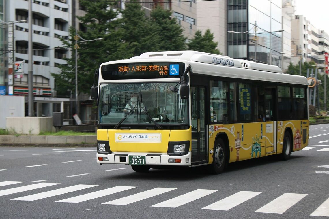 メトロリンク日本橋Eラインのバス（筆者撮影）