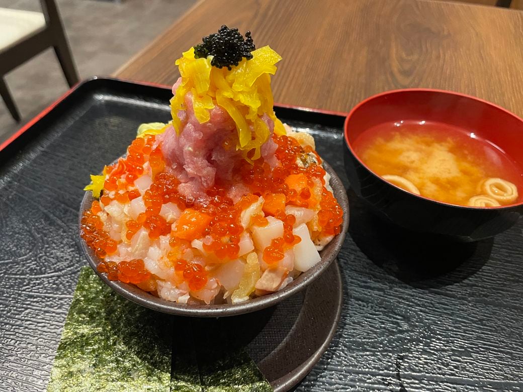 築地海鮮虎杖