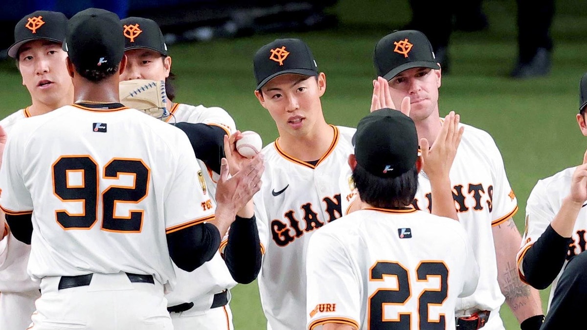 巨人の｢選手名なし｣ユニホーム3年。スター選手減､日替わりスタメンで