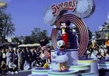 ディズニー５周年記念式典のようす（写真：1988年4月15日、吉野純治撮影）