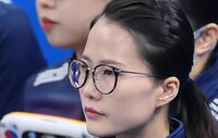 カーリング選手｢メガネ率が高い｣驚きの理由 参加9カ国のレギュラー36人中12人がメガネ