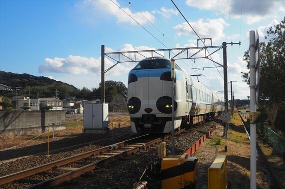 京都・大阪と南紀を結ぶ特急「くろしお」（筆者撮影）