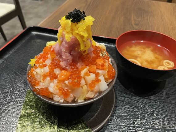 築地海鮮虎杖
