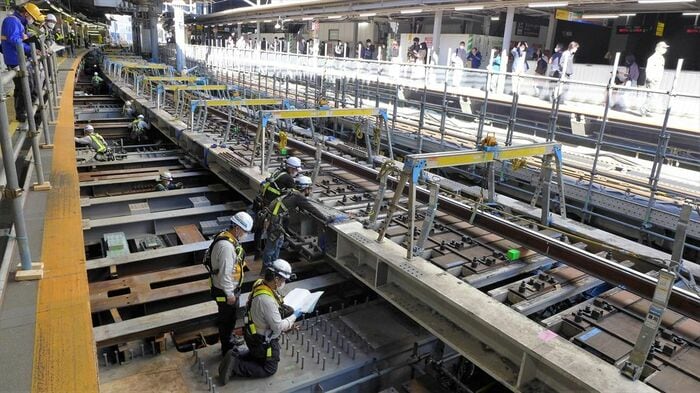 3回目の工事では内回りの線路を移設した