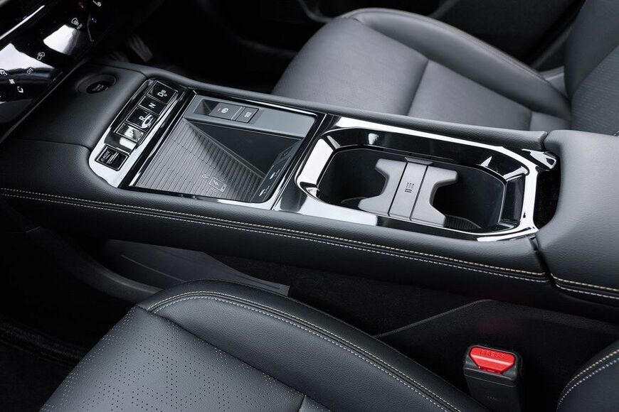 日産の新型「キックス」Gグレード