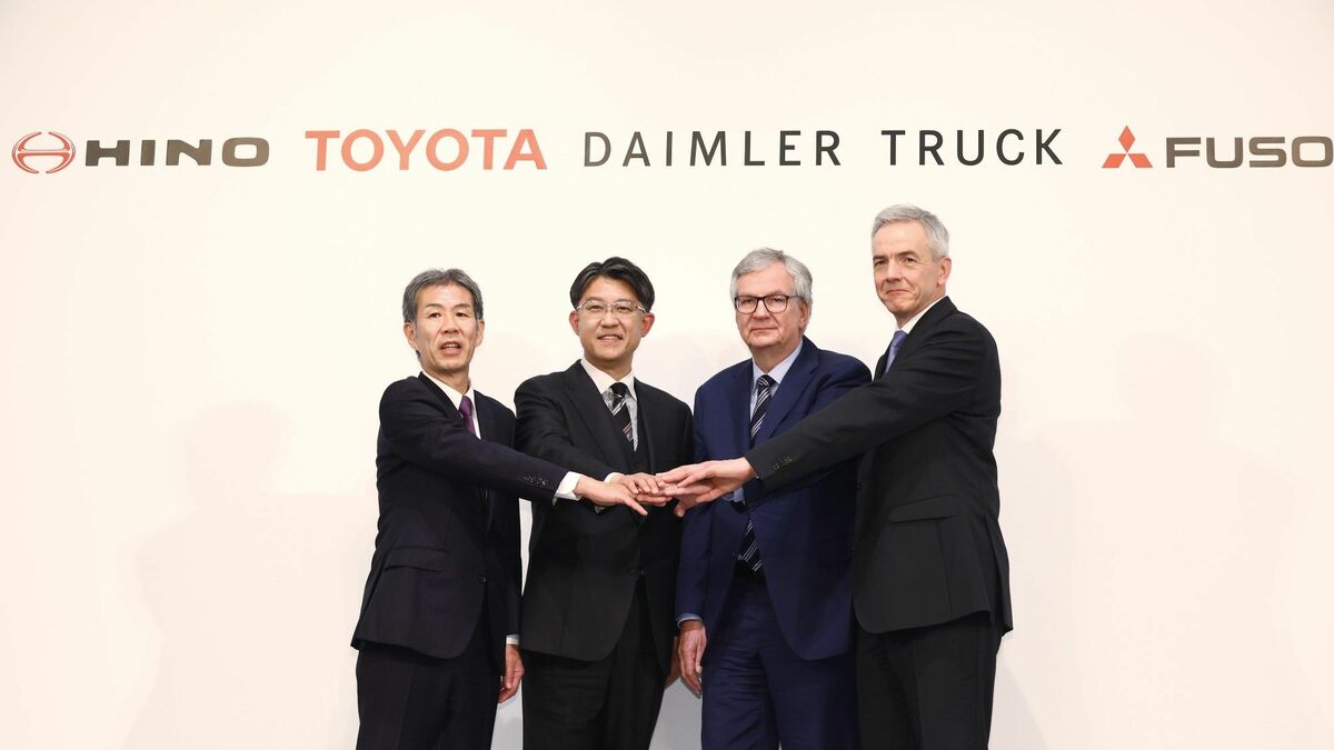 日野と三菱ふそうが経営統合へ向かう2つの要因 親会社のトヨタとダイムラーがCASE技術で協業 | 経営 | 東洋経済オンライン