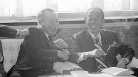 ｢少し首相に譲りすぎた｣､減税めぐり田中角栄首相､福田赳夫蔵相が激突　石油危機のデジャビュ③