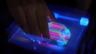 手でつかんで動かせる3Dホログラム技術が実現へ