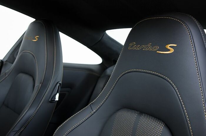 ポルシェ 911ターボS エクスクルーシブシリーズ｜Porsche 911 Turbo S Exclusive Series