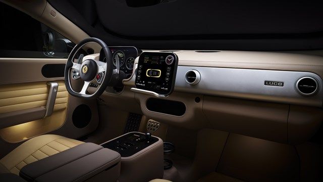 フェラーリ初のEVとなる新型車「ルーチェ」（写真：Ferrari）