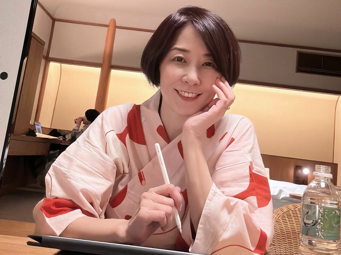 浴衣姿で仕事（写真：ひうらさん提供）
