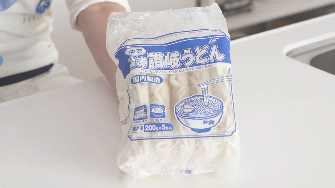 冷凍讃岐うどん（200g×5食入／148円）とにかく安い！（写真：筆者撮影）