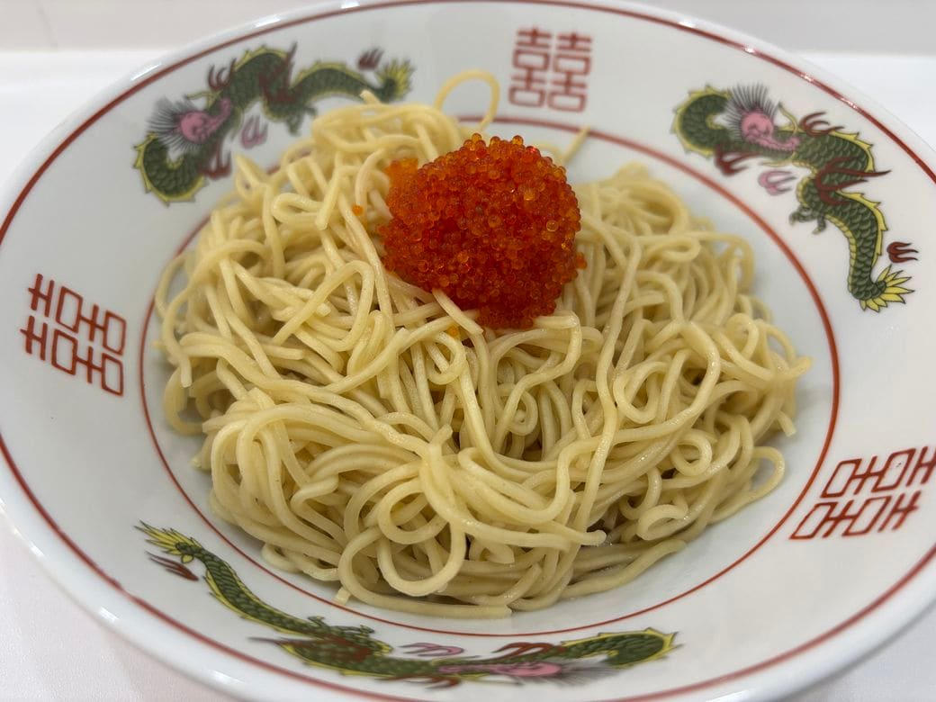 680円で提供されている「魚介塩そば」（写真：筆者撮影）