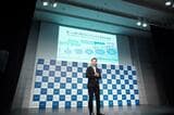 桑山泰明氏