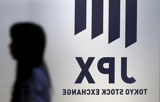 日経平均は3日ぶり反落､先物売りで軟化