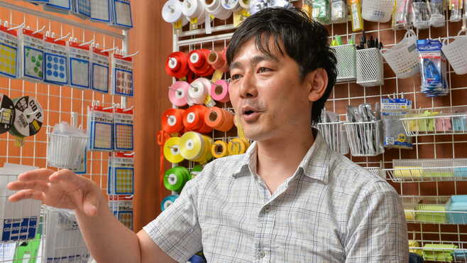 職員室をリノベ､学校事務職員の知られざる役割
