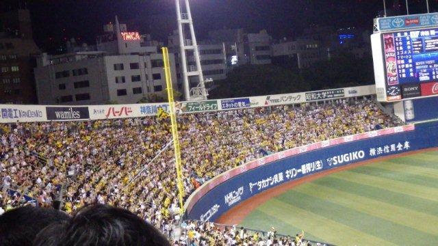 3塁側を埋め尽くした阪神ファン
