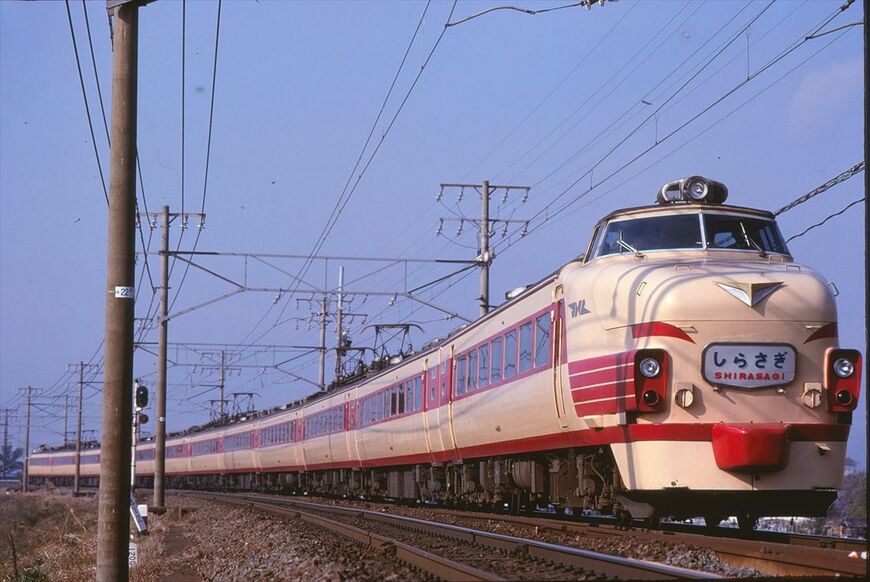 ＜国鉄時代＞485系ボンネット車の「しらさぎ」（撮影：南正時）