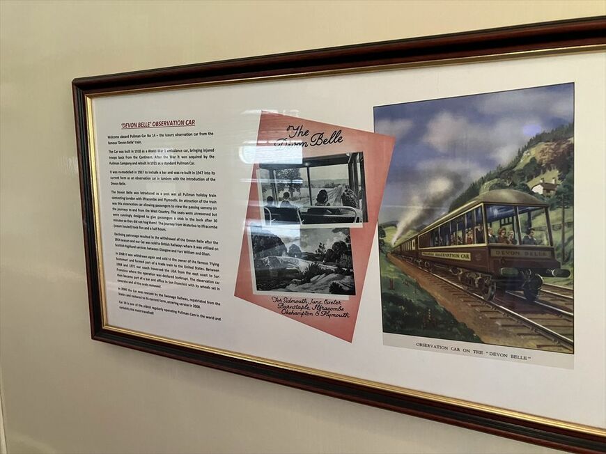 車両の来歴などを記したボード（筆者撮影）