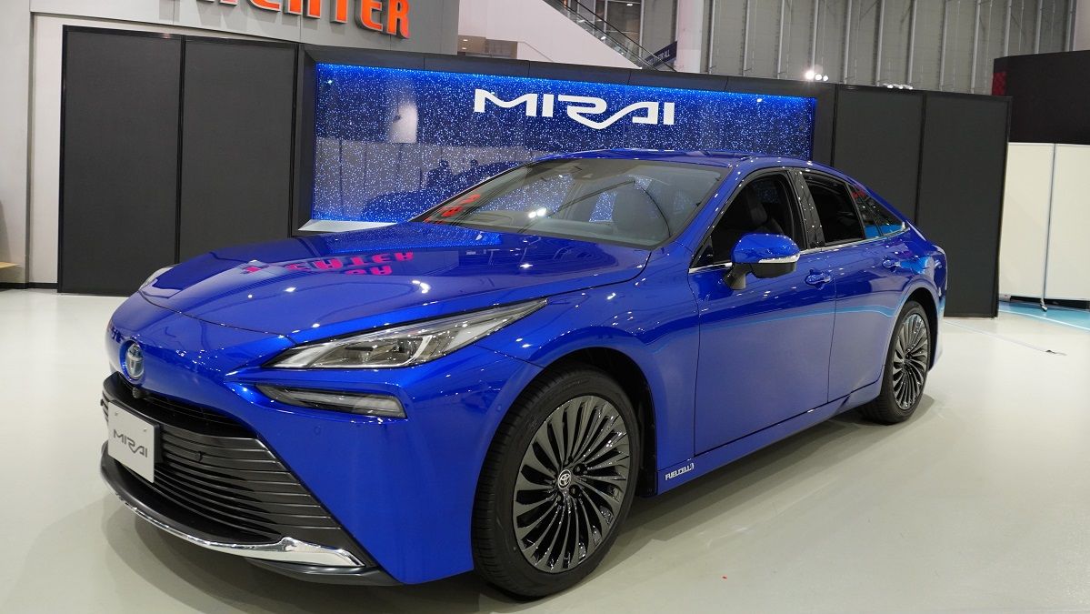 トヨタ新型 Mirai に込めた販売10倍増の成算 経営 東洋経済オンライン 社会をよくする経済ニュース