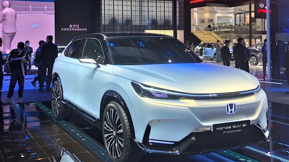 上海モーターショーで世界初公開されたホンダ「SUV e:prototype」（筆者撮影）