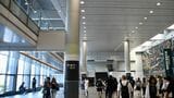 岡本太郎の巨大壁画「明日の神話」があるマークシティ2階の連絡通路。宮益坂上から道玄坂上までをつなぐルートの一部になる予定だ（記者撮影）