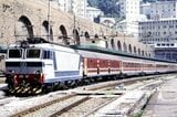 イタリアの電気機関車牽引のインターシティ（1992年 筆者撮影）