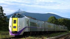 ｢災害時に迂回特急が走れない｣JR北海道の根本問題　優秀な人材が退職､臨時ダイヤ作る｢スジ屋｣不在に