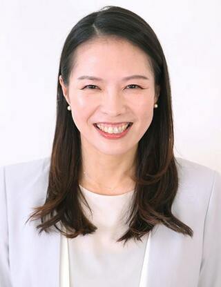 島谷千春（しまたに・ちはる）加賀市教育委員会教育長2005年文部科学省採用。大臣官房国際課専門官、横浜市教委教育政策推進課担当課長などを歴任。21年内閣府科学技術・イノベーション推進事務局では「Society5.0の実現に向けた教育・人材育成に関する政策パッケージ」の策定に携わる。22年10月より現職（写真：加賀市教育委員会提供）