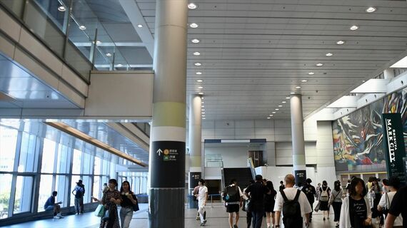 渋谷マークシティ 連絡通路