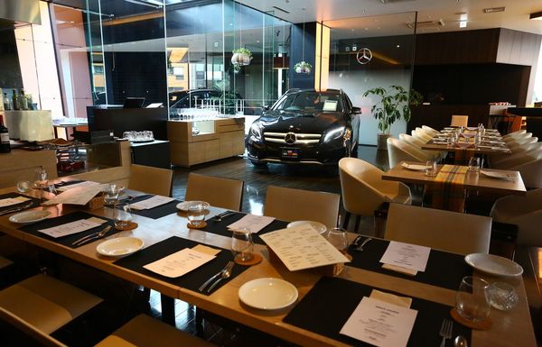 車を売らないショールームに人が集まるワケ オリジナル 東洋経済オンライン 社会をよくする経済ニュース