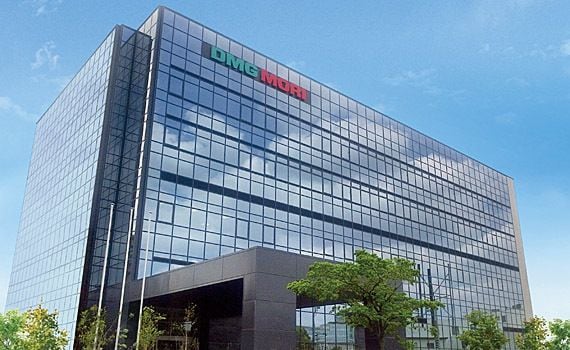 外観はさながら、表参道の「アップルストア」