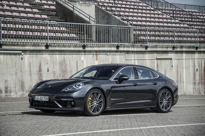 ポルシェ パナメーラ｜Porsche Panamera