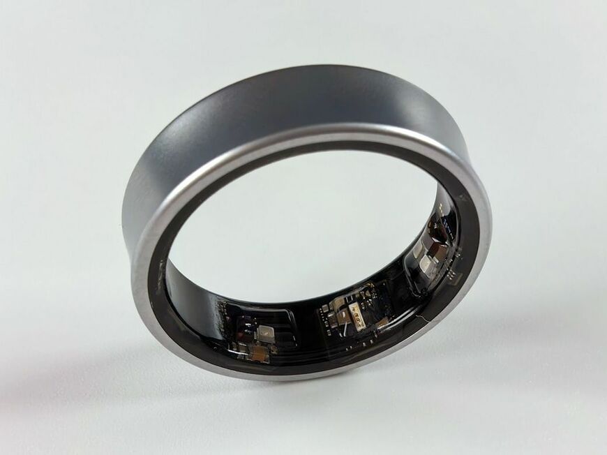 Galaxy Ringは内側のセンサーで生体データを取得する（筆者撮影）