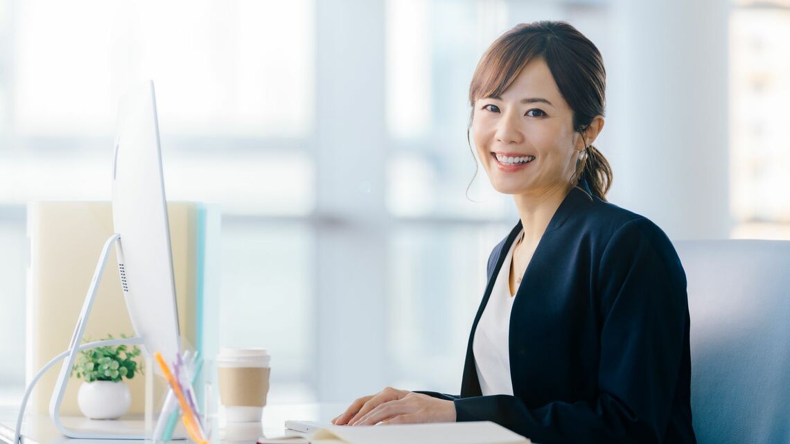 コロナによってオンラインでの仕事も増えてきましたが…(写真:kikuo/PIXTA)