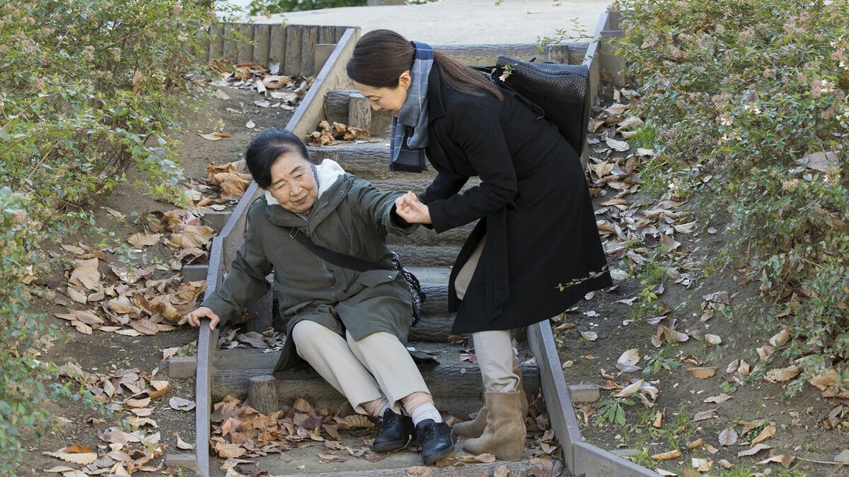 ｢ドミノ骨折｣を防ぐには？｢筋骨体操｣のススメ | 健康 | 東洋経済オンライン