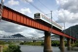 可部線の電化区間を走る105系電車（撮影：南正時）
