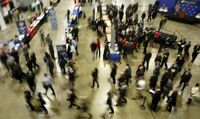 米雇用統計､12月は前月比14.5万人増に鈍化　