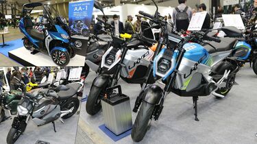 スタートアップ企業が参入､電動バイクの行方 航続距離や充電時間の長さをどう解決するのか | 2輪車 | 東洋経済オンライン