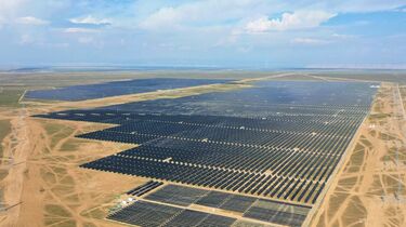 中国の太陽光パネル｢利益なき繁忙｣の手詰まり 大手の隆基緑能科技が12