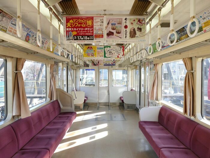 引退2年､京急2000形にみる｢看板列車の品格｣ 斬新デザインと高級感ある